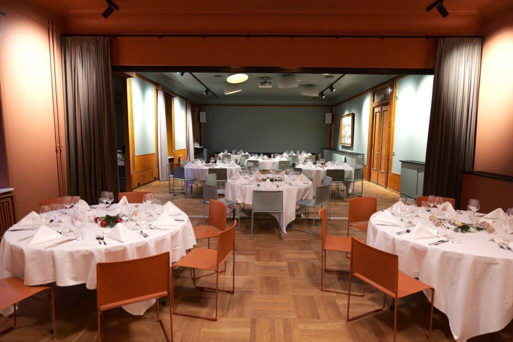 handelens hus på karl johans gate 37