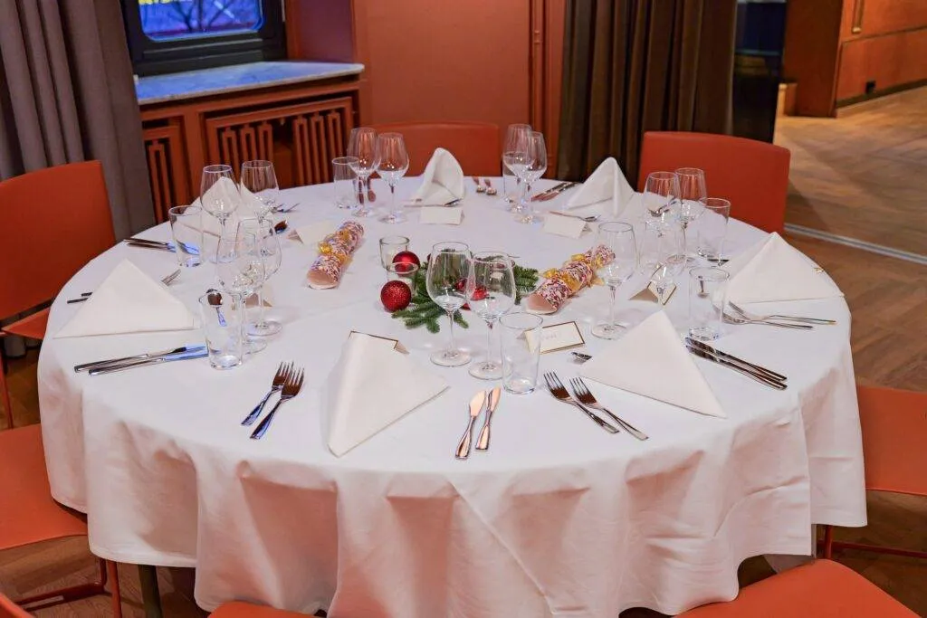 handelens hus på karl johans gate 37