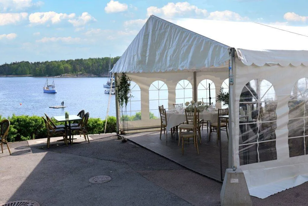 sjøholmen telt utendørs