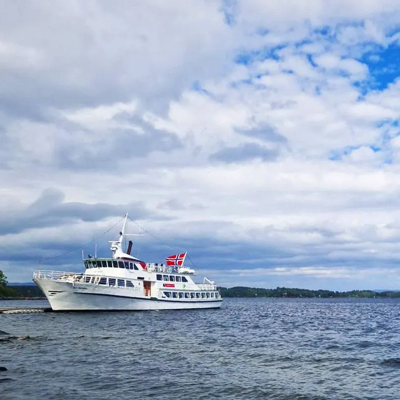 gjestebrygge hvalstrand