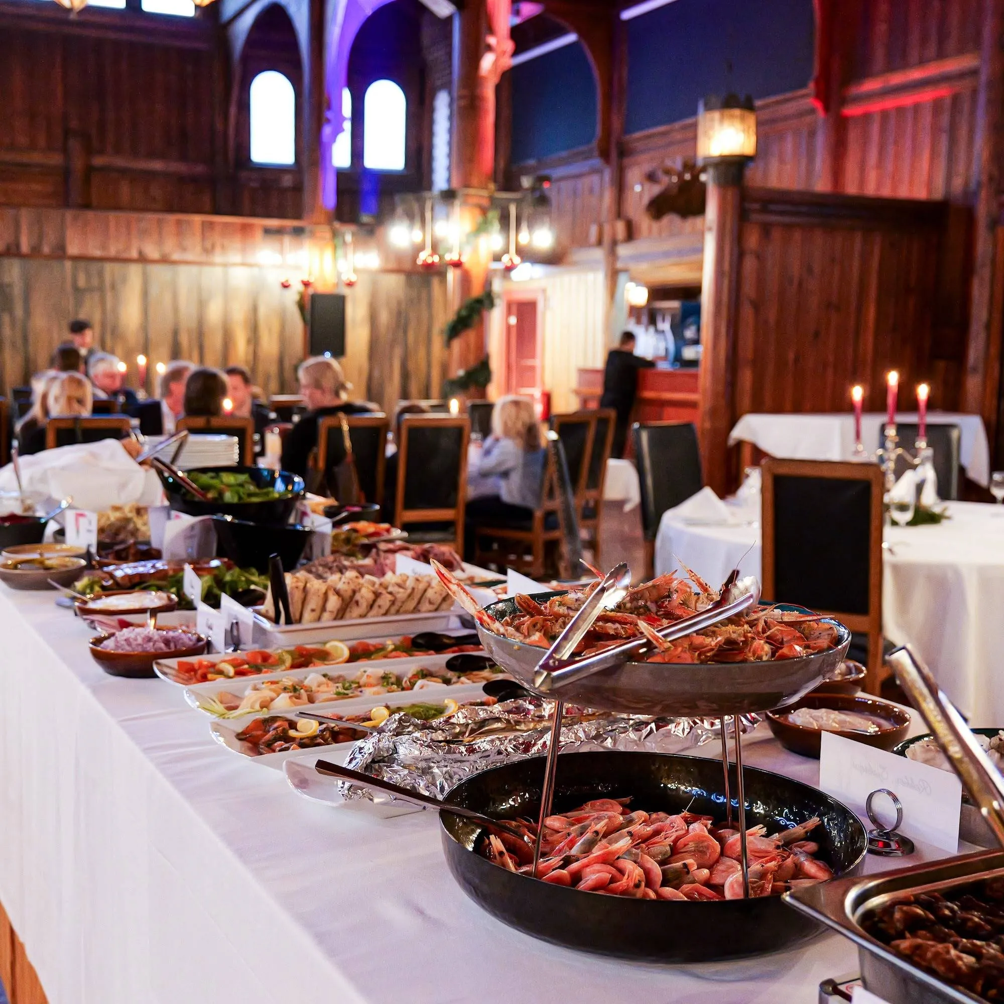 Nyttårsbord i Oslo – start det nye året med stil