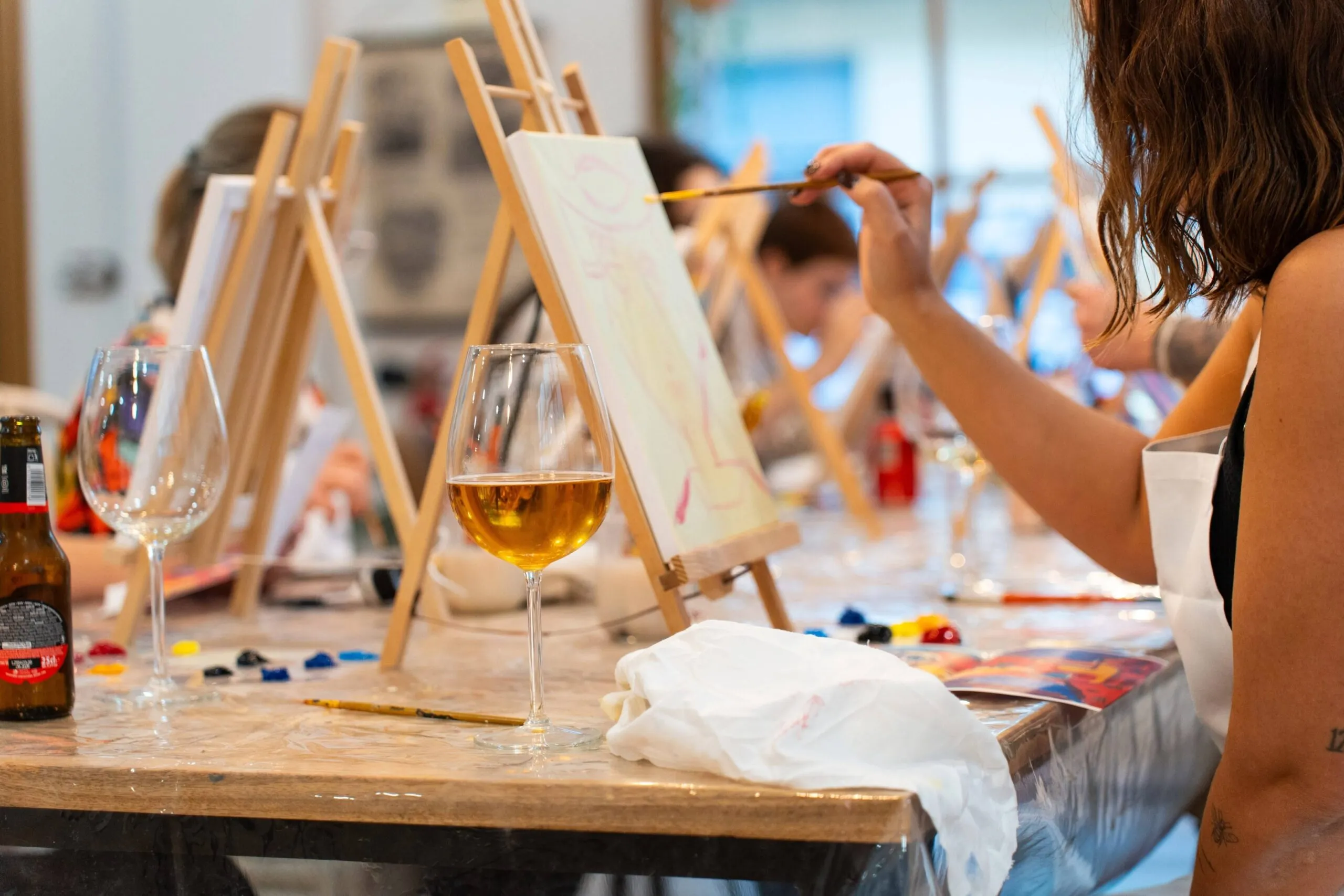 Paint ‘n Sip: Den nye store teambuilding-trenden i Oslo