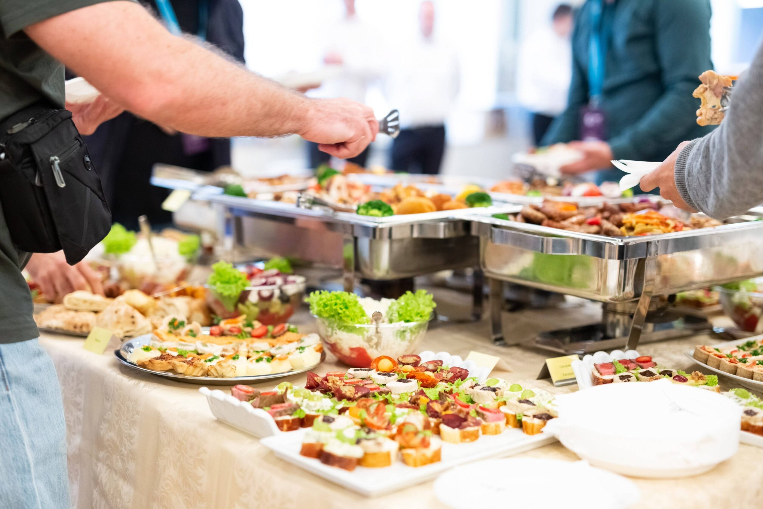 Fargerik og grønn vegetarbuffet